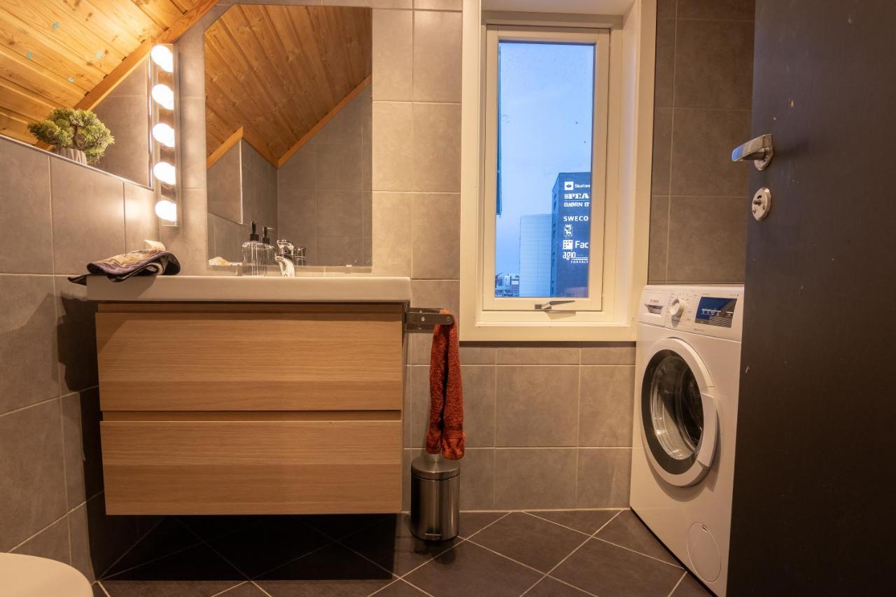 Urban And Stylish Apartment In City Centre Tromsø Buitenkant foto
